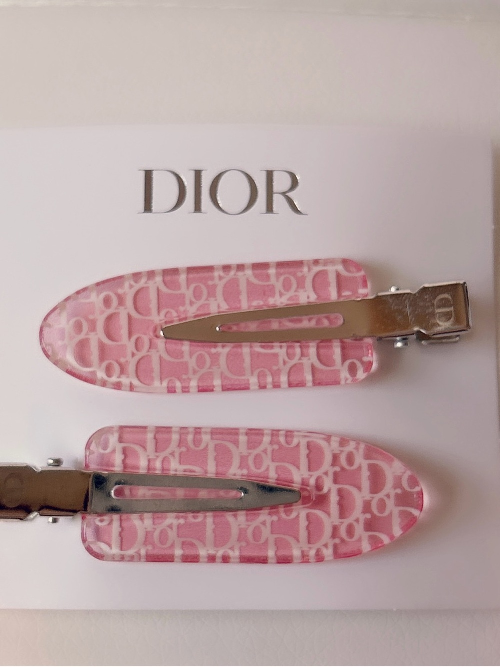 Dior Authentic Hair Clips Backstage Limited Edition Pink Logo Hair Clips NEW - Picture 4 of 5